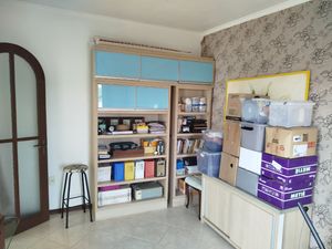 Image 33 - 930552