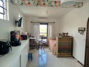 Image 15 - 930552