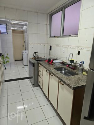 Image 4 - 930556