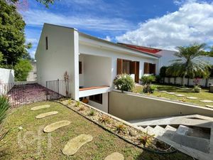 Image 3 - 930564