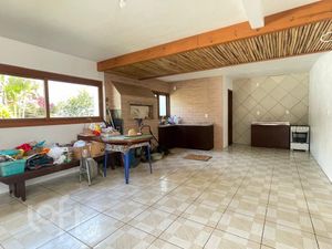Image 21 - 930564