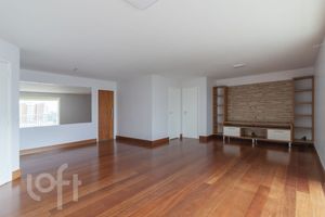 Image 3 - 930566