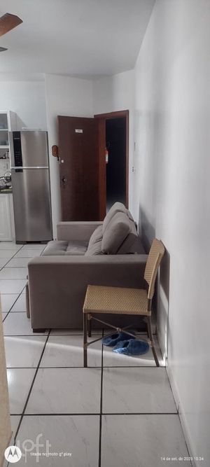 Image 3 - 930575