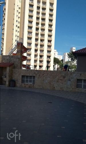 Image 8 - 930579