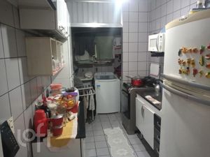 Image 1 - 930579