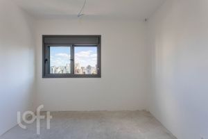 Image 7 - 930583