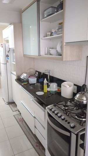 Image 4 - 930584
