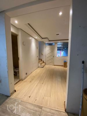 Image 25 - 930589