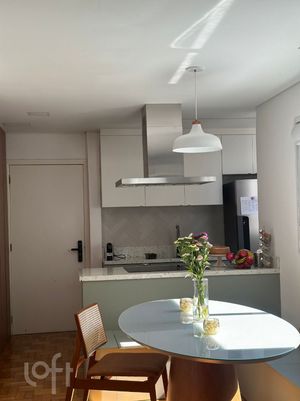 Image 3 - 930605
