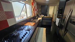 Image 5 - 930656