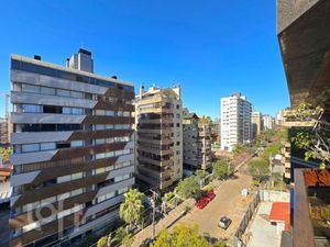 Image 21 - 930657