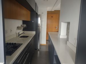 Image 4 - 930670