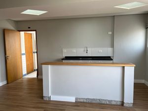 Image 3 - 930675