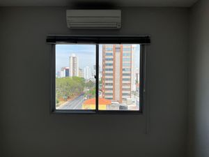 Image 16 - 930675