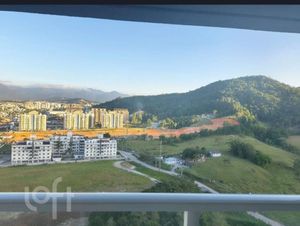 Image 4 - 930683