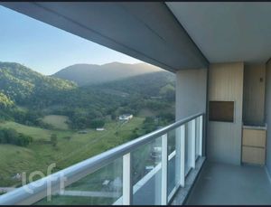 Image 13 - 930683