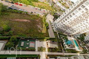 Image 90 - 930685