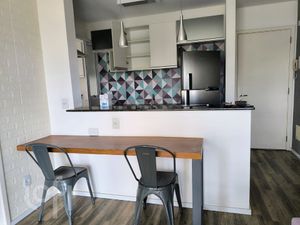 Image 5 - 930686