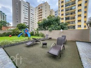 Image 15 - 930686