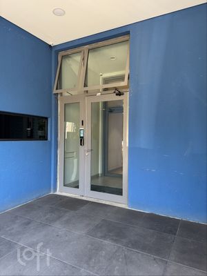 Image 24 - 930703