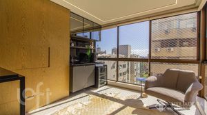 Image 6 - 930707