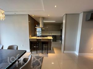 Image 4 - 930733