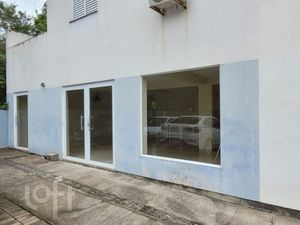 Image 3 - 930742