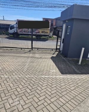 Image 1 - 930742