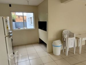 Image 7 - 930742