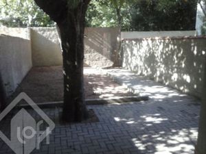 Image 5 - 930745