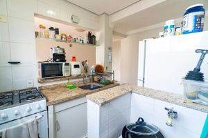 Image 3 - 930750