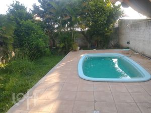 Image 10 - 930752