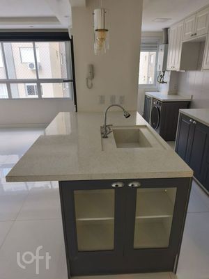 Image 13 - 930764