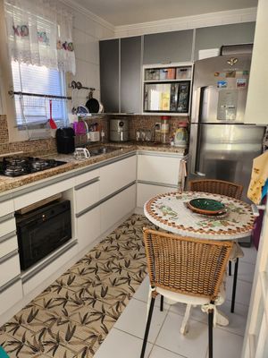 Image 19 - 930781