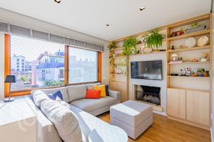 Image 19 - 930798