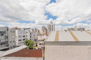 Image 16 - 930817