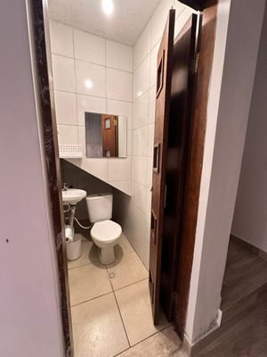 Image 12 - 930820