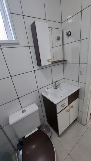 Image 12 - 930835