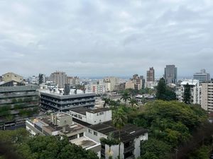 Image 6 - 930850