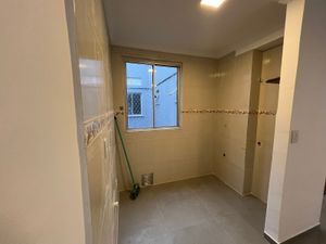 Image 3 - 930888