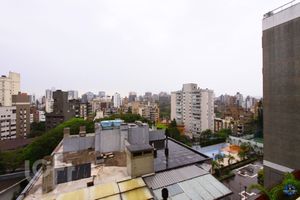 Image 13 - 930903