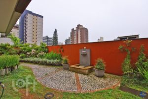 Image 31 - 930903