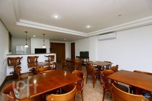 Image 29 - 930903