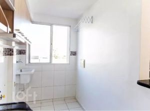 Image 4 - 930904