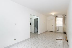 Image 4 - 930905