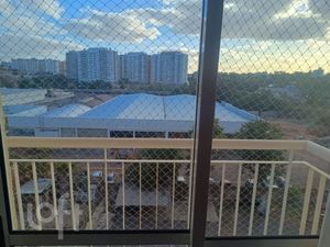 Image 5 - 930934
