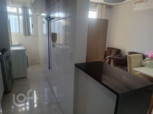 Image 3 - 930934