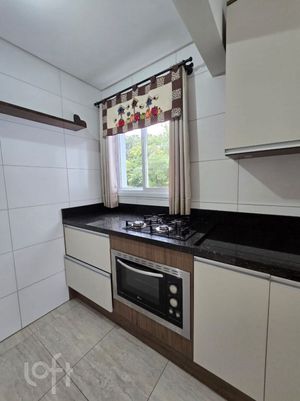 Image 5 - 930943