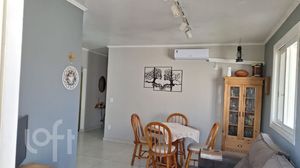 Image 4 - 931002