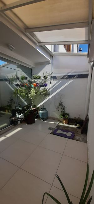 Image 11 - 931023